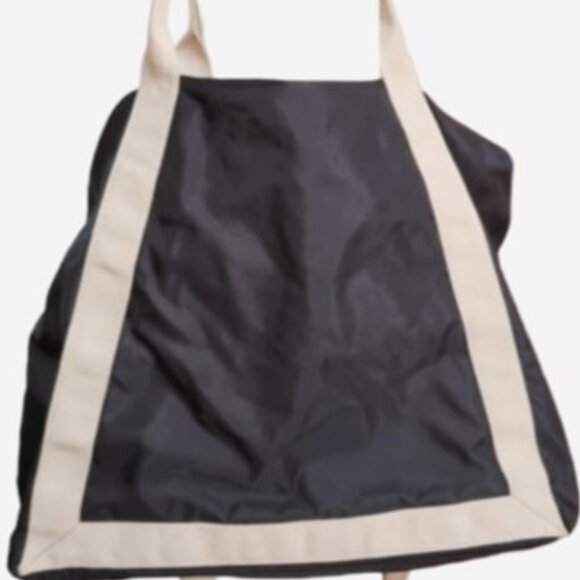 H&M Duffle Bag Overnight Weekender Neutral Preppy Athletic Geometric Normcore - Picture 2 of 16